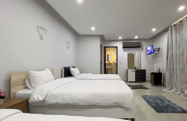 pyramids tower view inn - Photo 31