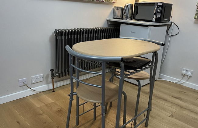 1bed Pet Friendly, Wifi, Parking - 40m to London - Foto 10