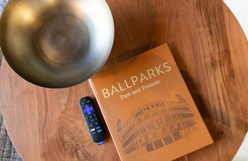 Union Station downtown and gameday retreat! - Foto 30