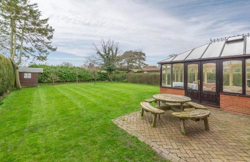 Saltmarshes - Photo 5