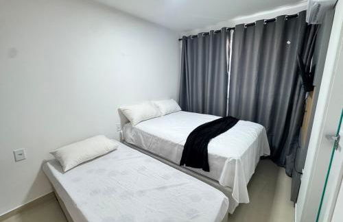 Incrível cobertura para família com 2 quartos e ar - Foto 12