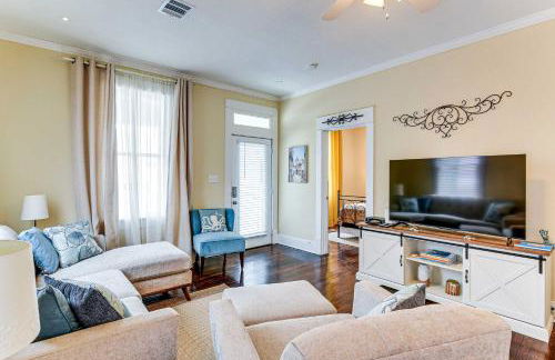 Walk to Beach Galveston Home with Fenced Yard! - Foto 4