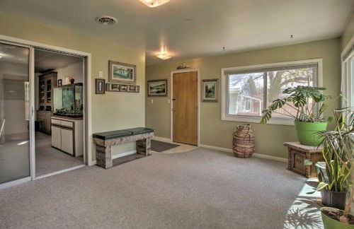 Walkable Ten Sleep House with Patio and Sunroom! - Foto 29