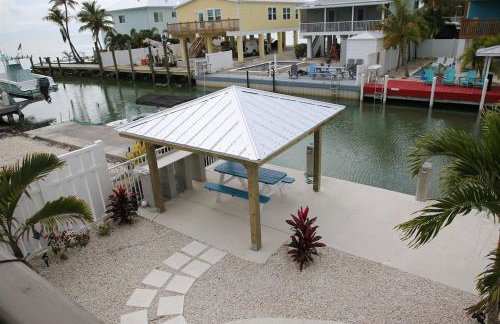Seas the Day - Spacious Waterfront Pool Home, 50` Dock! - Foto 34