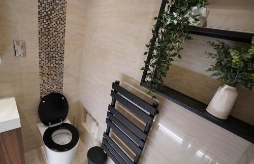 Premium 3BR House - Loughton - by Rent Squared LTD - Foto 56