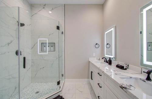 The Orange HTX by NRG Med Cent - Photo 6