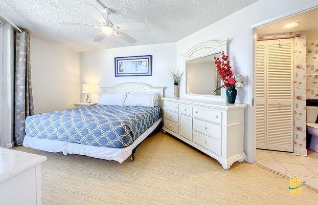 Beachfront Oceania Beach Club Complex - Foto 24