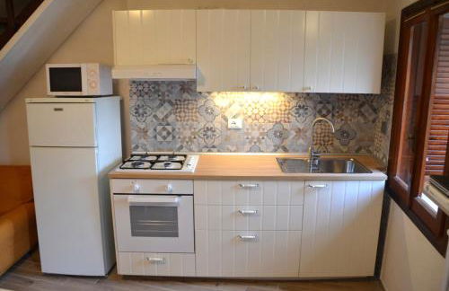 CASA CON TERRAZZI - 6posti 2stanze 2bagni - LAKEHOLIDAY IT - Foto 13