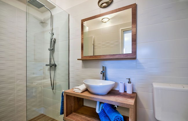 Modern Duplex Close to City Center- Free Parking - Foto 11