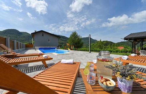 3 Bedroom Amazing Home In Lepoglava - Foto 11