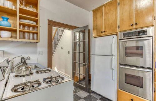 Landmark 23 - Photo 80