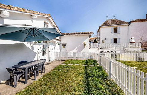 Lovely Home In Oradour-Fanais With Wifi - Foto 9