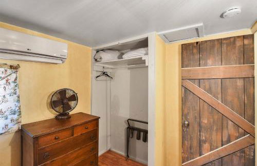 Rustic Adventure w Historic Log Cabin Forest Views 20 minutes from Flagstaff Now with Wi-Fi - Foto 13