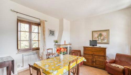 Apartment Near Donatello Sculpture - Photo 4