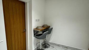 Contractor and Family, Private Detached Property DY5 - Foto 3
