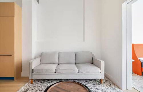 19-4I Stylish 1BR in the Heart of the East Village - Foto 12