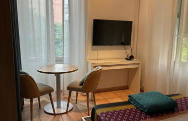 STUDIO dans Villa à Nice Ouest - Foto 4