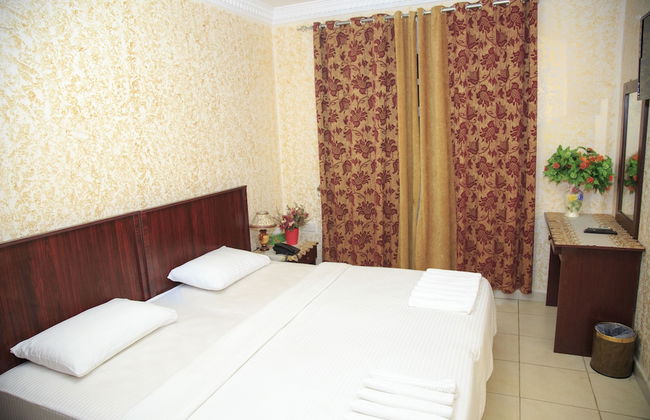 Gulf Hotel Apartment - Photo 6