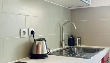 RedLounge - Appartement avec Piscine et Jardin - Foto 4, stove