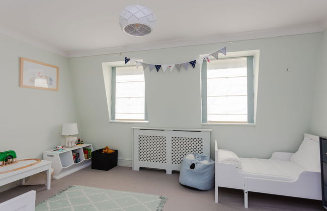 Newly Refurbished 4 Bedroom House in East London - Foto 32