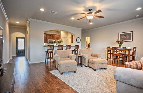 College Station Townhouse with Private Patio - Foto 6