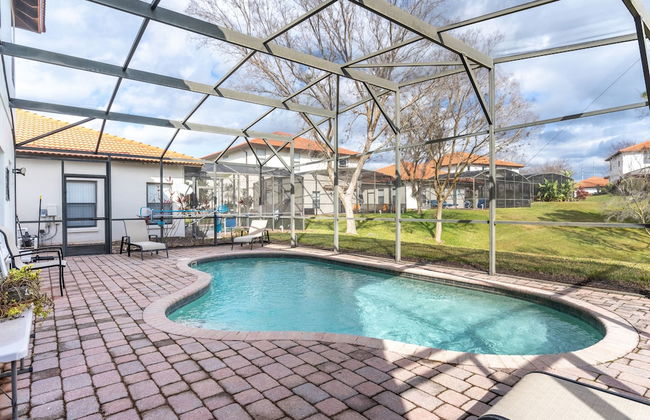 Poolside Serenity Near Disney World 4 Bedroom Home by RedAwning - Foto 1