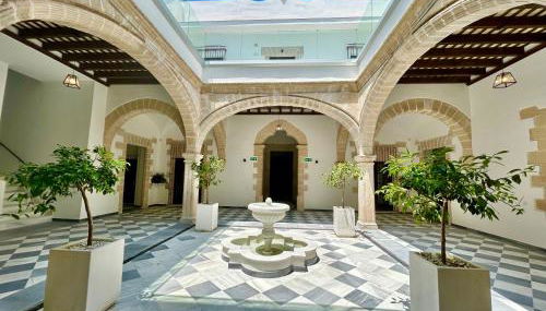 GATU Palacio de Rosa SOLO Familias - Foto 2