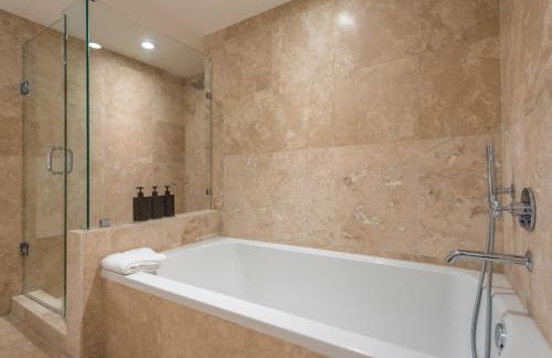 Oceanview Private Condo at 1 Hotel & Homes -915 - Foto 13