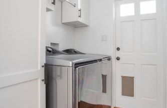 Enchanting Sherman Oaks Home With Pool permit #HSR two five zero zero 3222 - Foto 17