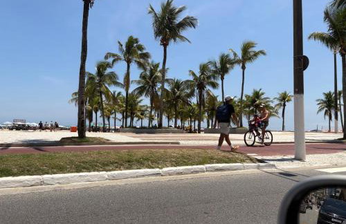 Apê confortável no Canto do Forte Perto da praia - Foto 18