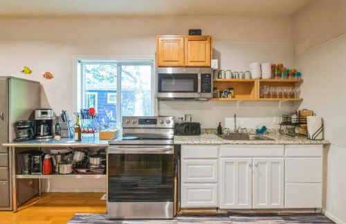 6 bedrooms, Walking distance to airport - Foto 13