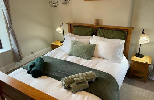 Muddy Paws Cottages - The Nook - Photo 51