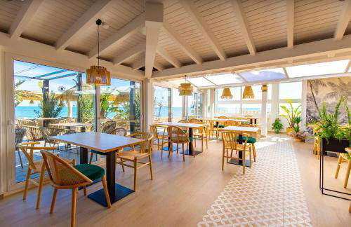 1ªLínea-50m de playa-Reformado-BBQ privada-Vistas al mar-3 terrazas - Foto 40