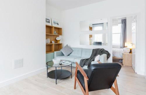 Live like a Londoner by TOWER BRIDGE - Photo 4