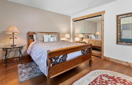 Luxury Lakeview Retreat - Hot Tub, SUP, Sauna & More! - Foto 33