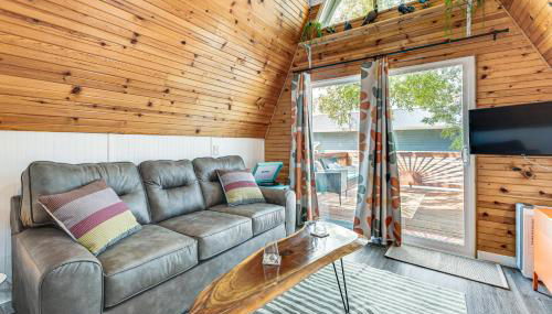 Cozy Cabin with Deck and Boat Launch Access in Lampe! - Foto 4