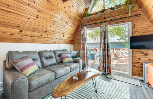 Cozy Cabin with Deck and Boat Launch Access in Lampe! - Foto 4