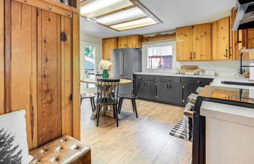 Hike, Ski and Fish Charming Cabin in Twain Harte! - Photo 10