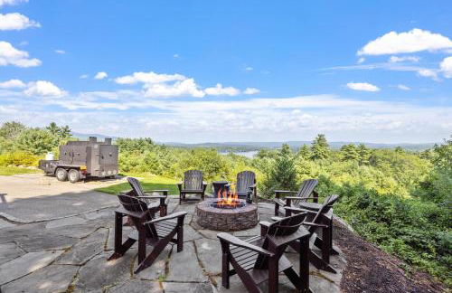 Lakeside Luxury Retreat with Winnipesaukee Views - Foto 1
