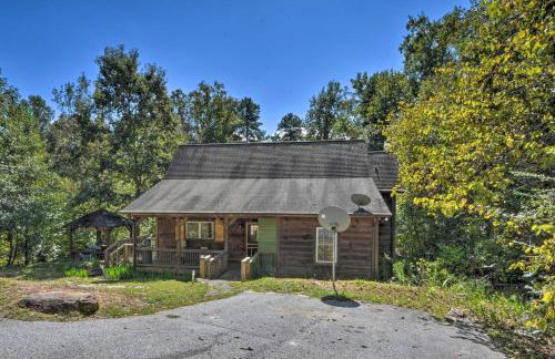 Lovely Lake Hartwell Retreat Dock, Deck and Grill! - Foto 34
