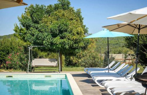 Cozy and Chic Little House with pool Ivinj - 4 - Foto 32