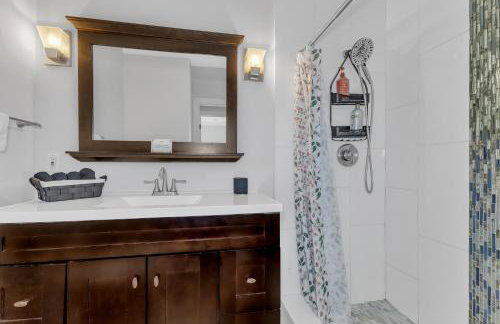 Tropical Oasis with Heated Pool and BBQ - Foto 20