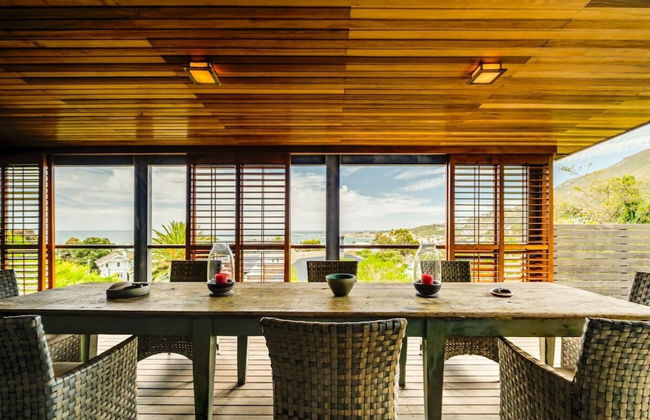 Spacious Apartment With Pool in Camps Bay - Photo 3