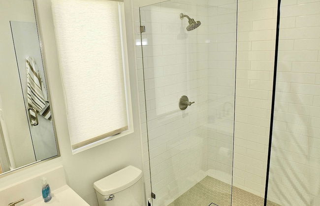 Beach Paradise Stunning 3-story in Long Beach! - Foto 27