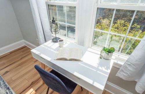 Jennifer's Modern & Comfy Broadway Walkable Stay - Foto 4