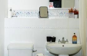 Whole 2-Bed, 2-Bath Apartment - Professionals, Contractors, Free Parking, ULEZ Free, Bham City - 10mins - Foto 24