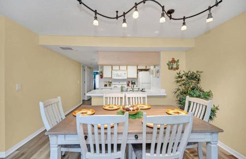 Beautiful Royal Palm Bay Condo near Disney - Foto 10