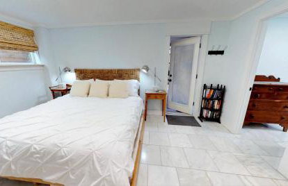 Romantic Secret Garden - Marble Floors & Bath DT Just 2 Blocks Beach Only 3 Miles - Foto 19