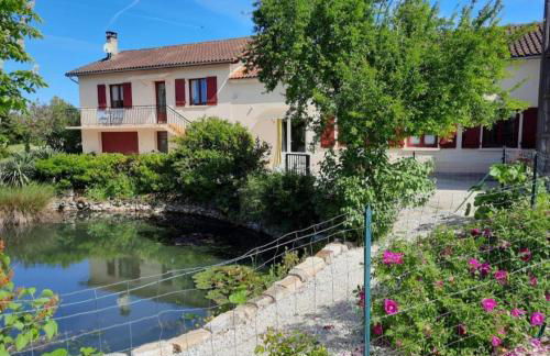 CHARMANT LOGEMENT ENTIER A LA CAMPAGNE - Foto 4