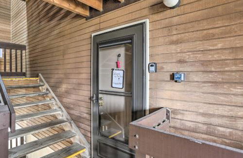 The Shores Condo with Beach Access Less Than 2 Mi to Dtwn! - Foto 17